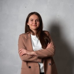 Анна Ушкарева